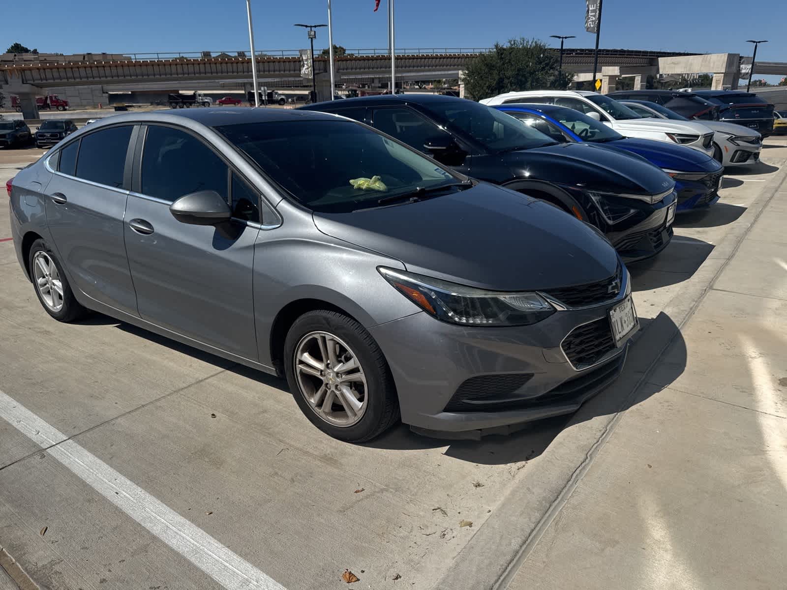 Thumbnail: 2018 Chevrolet Cruze - 3