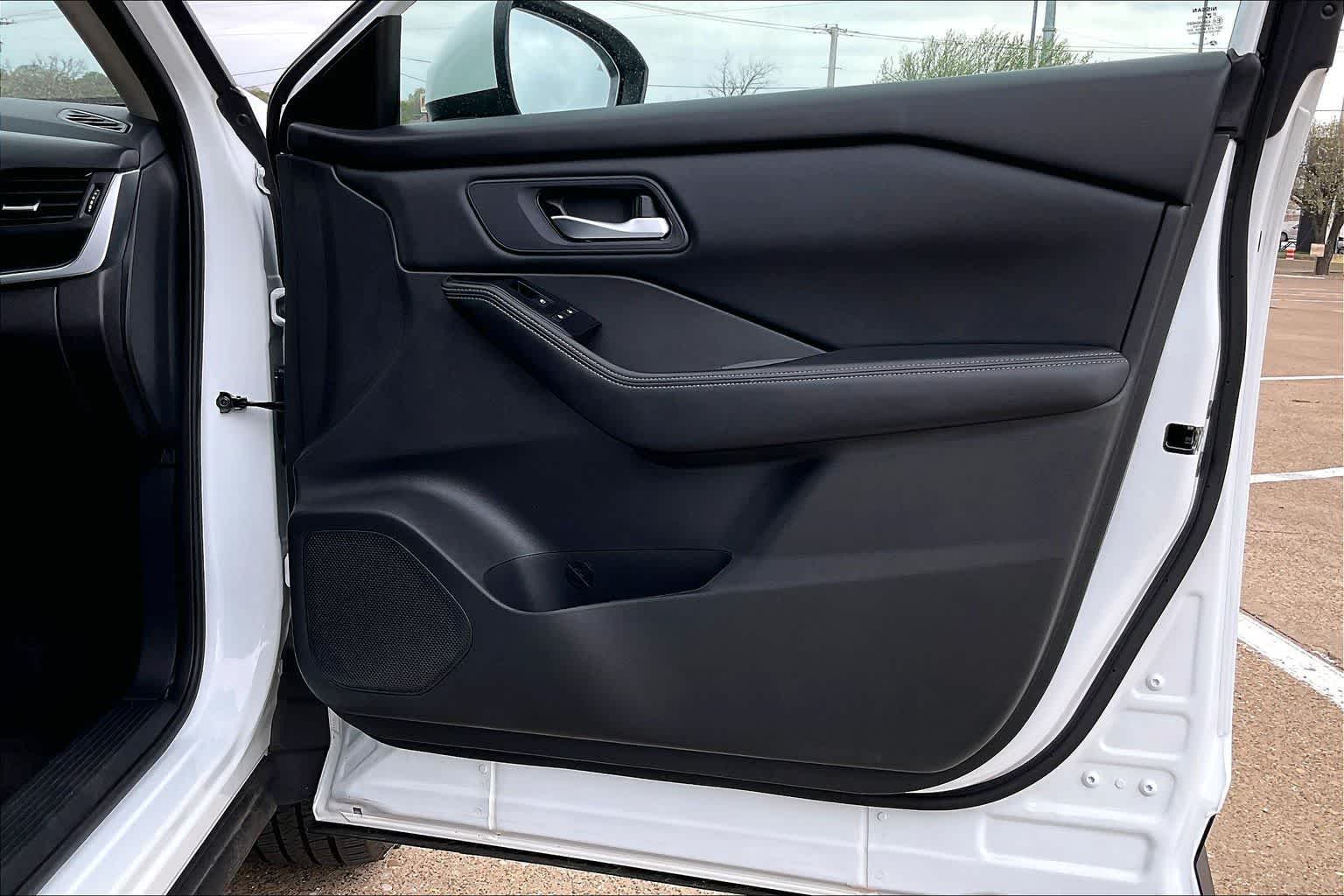 Thumbnail: 2024 Nissan Rogue - 28