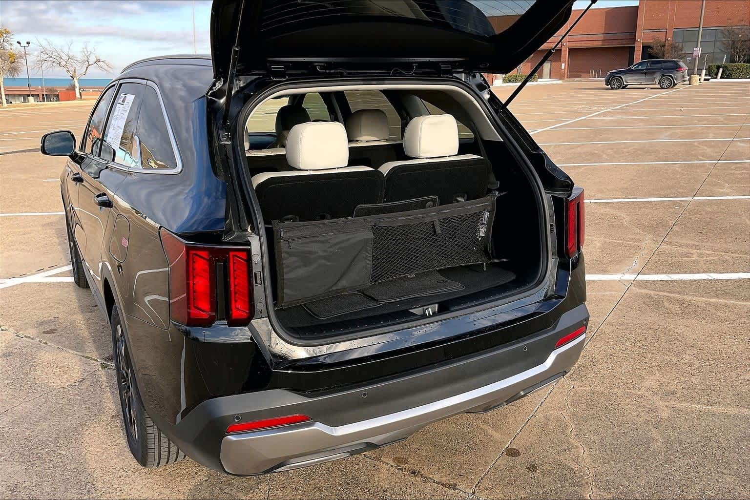 Thumbnail: 2025 Kia Sorento - 16