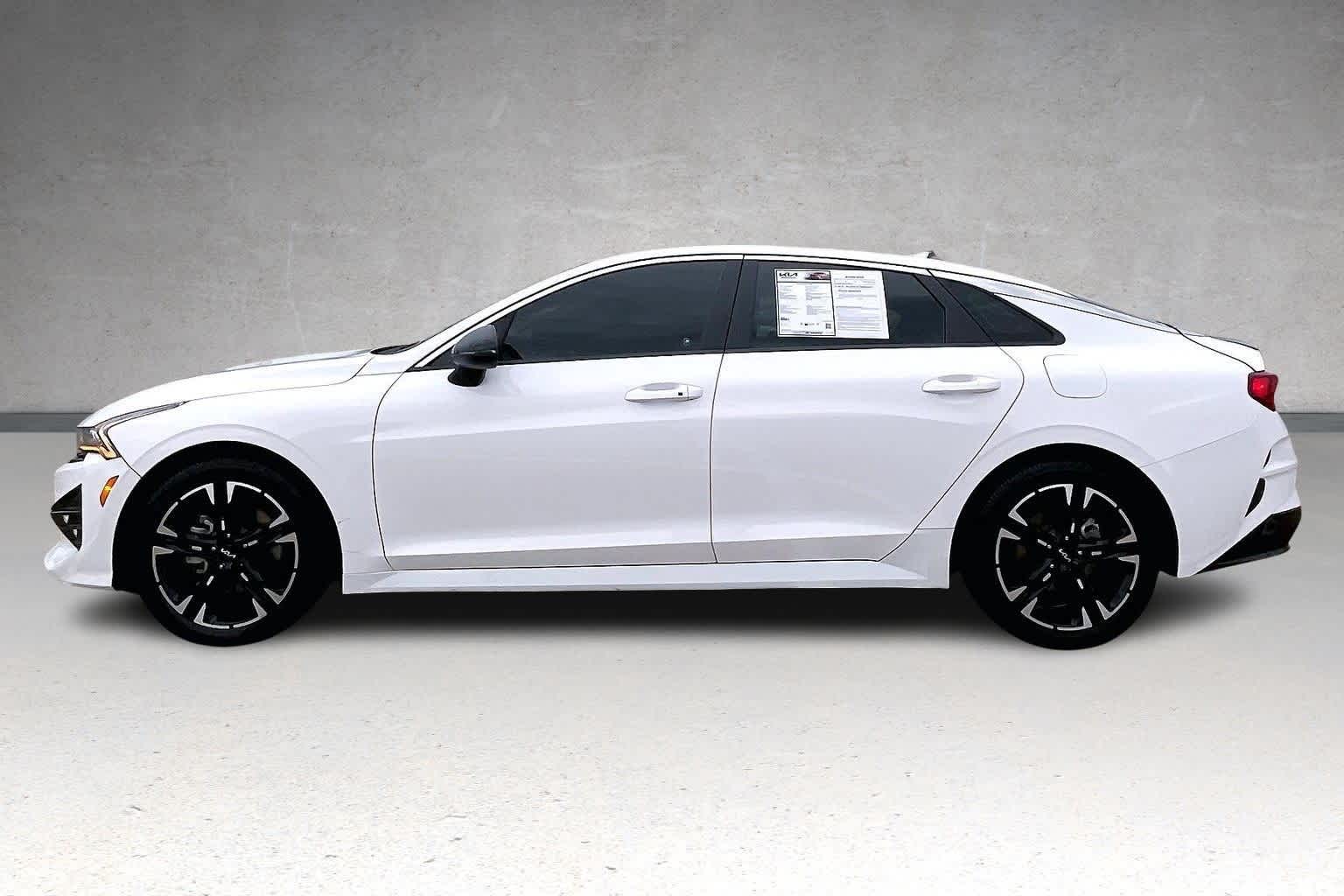 Thumbnail: 2023 Kia K5 - 3