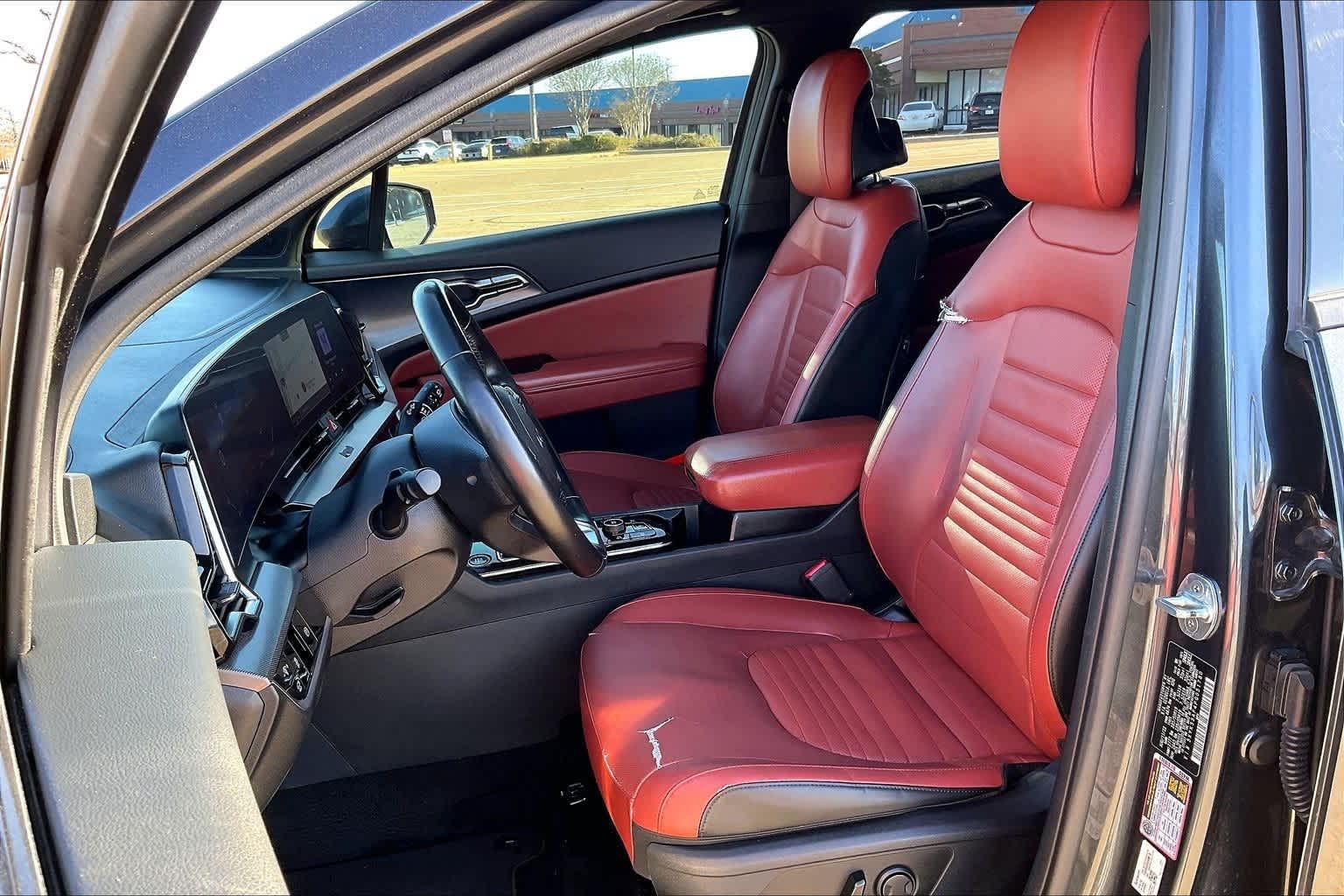 Thumbnail: 2023 Kia Sportage - 11