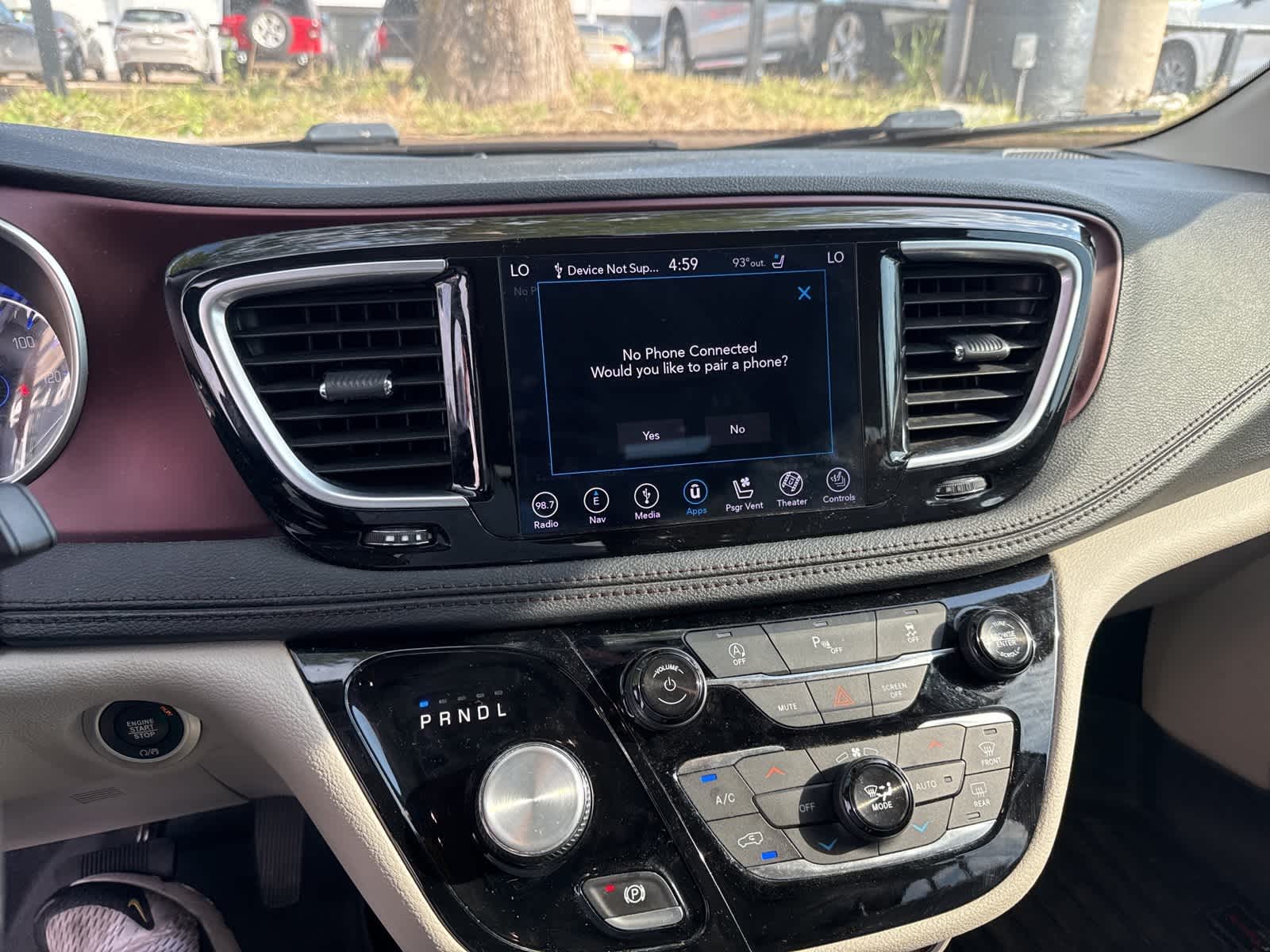 Thumbnail: 2019 Chrysler Pacifica - 4