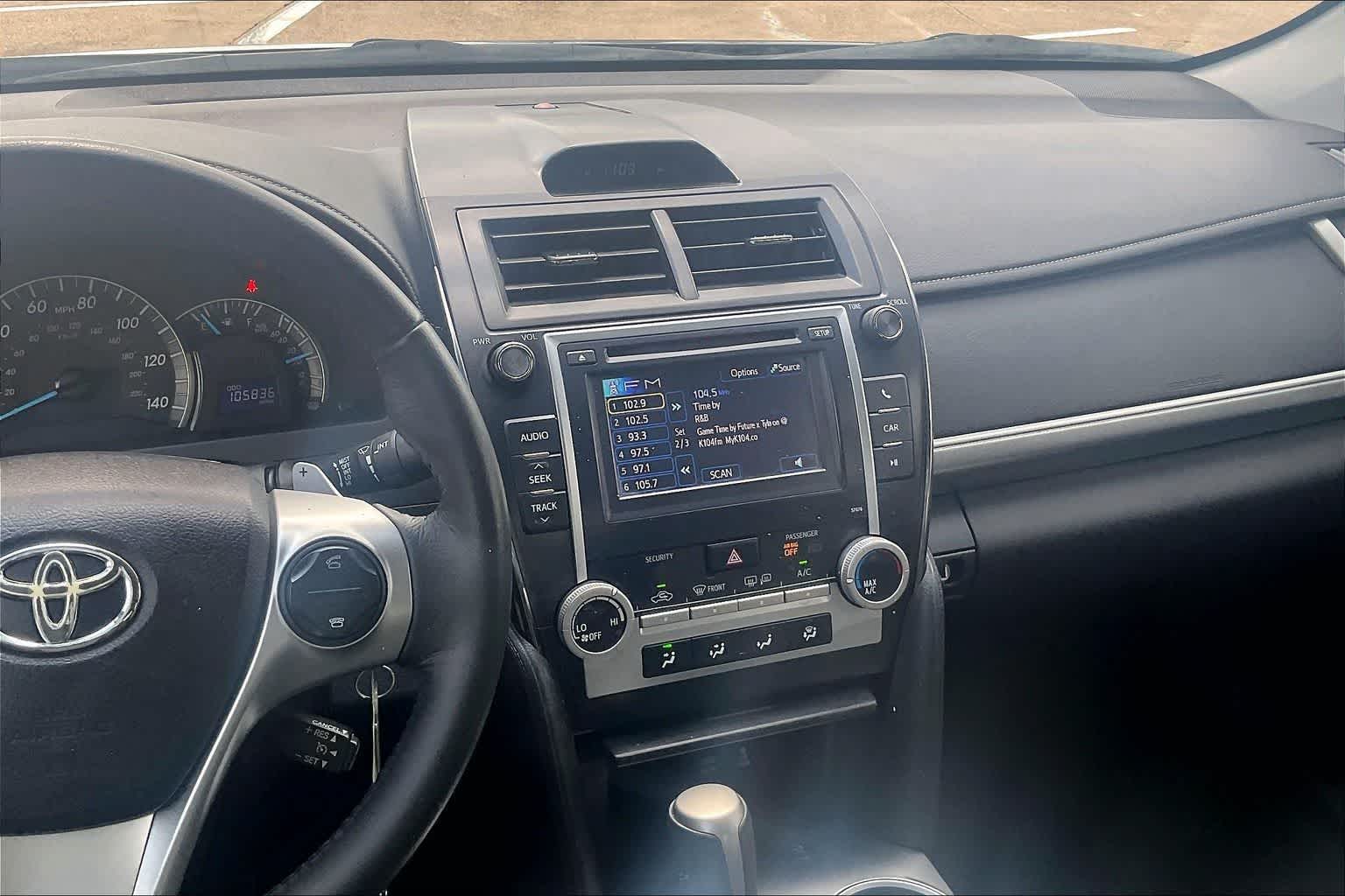 Thumbnail: 2014 Toyota Camry - 14