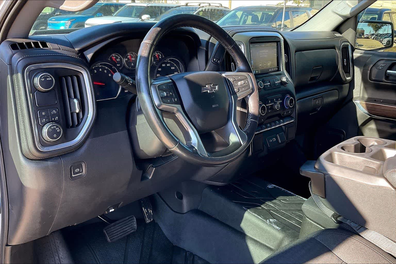 Thumbnail: 2021 Chevrolet Silverado 1500 - 2