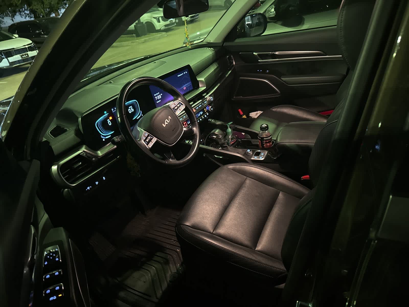 Thumbnail: 2023 Kia Telluride - 4