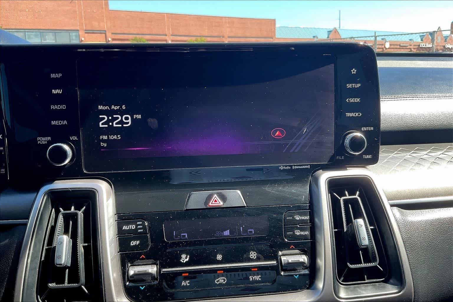 Thumbnail: 2023 Kia Sorento - 15