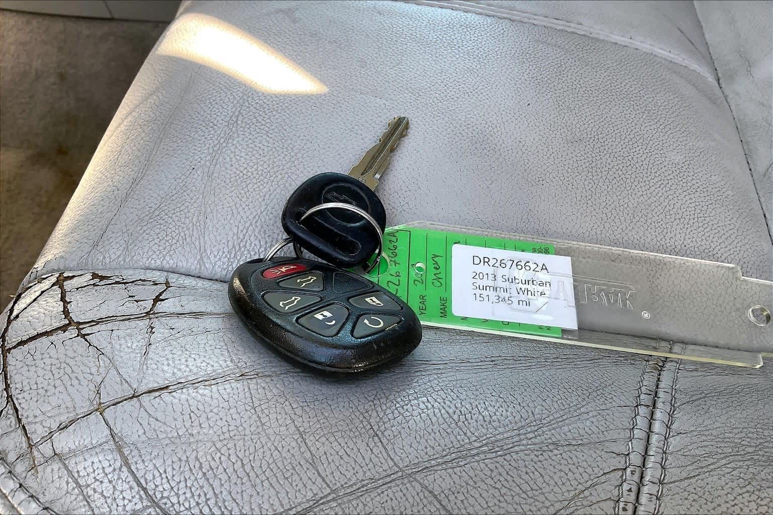 Thumbnail: 2013 Chevrolet Suburban - 19