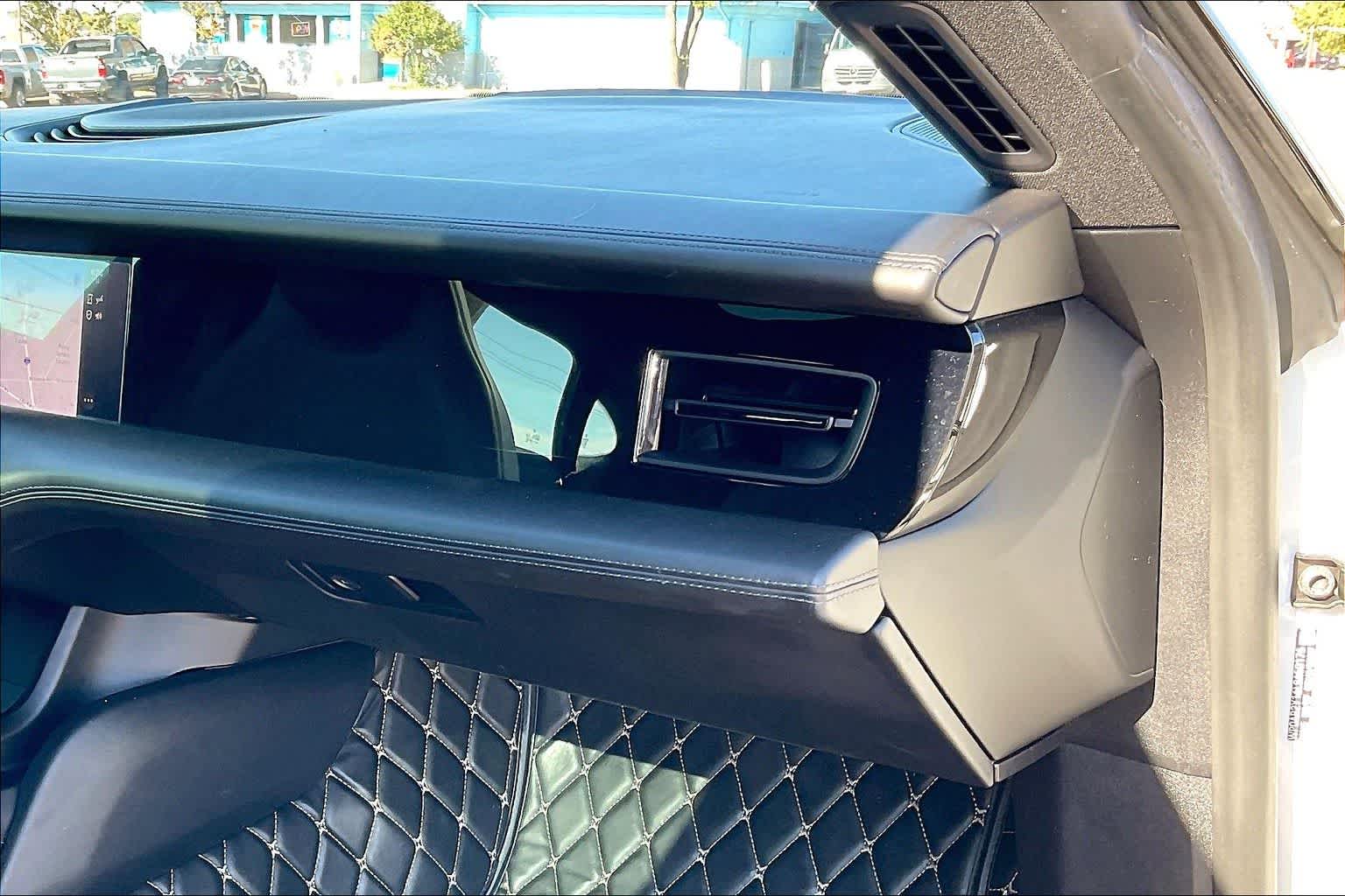 Thumbnail: 2020 Porsche Taycan - 22