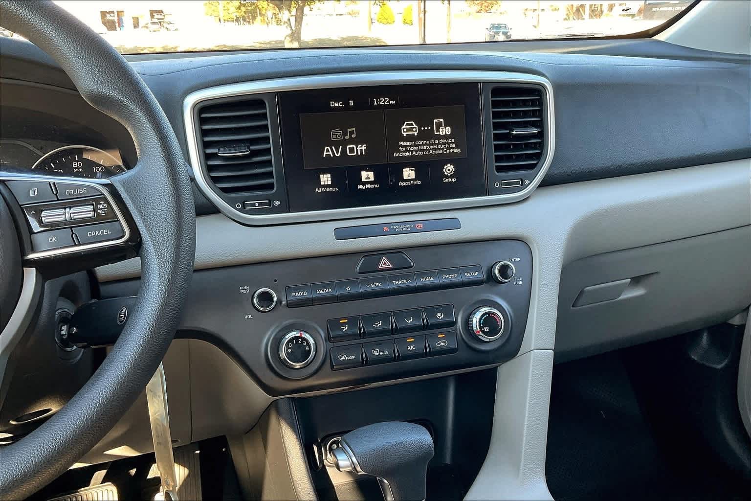 Thumbnail: 2022 Kia Sportage - 15