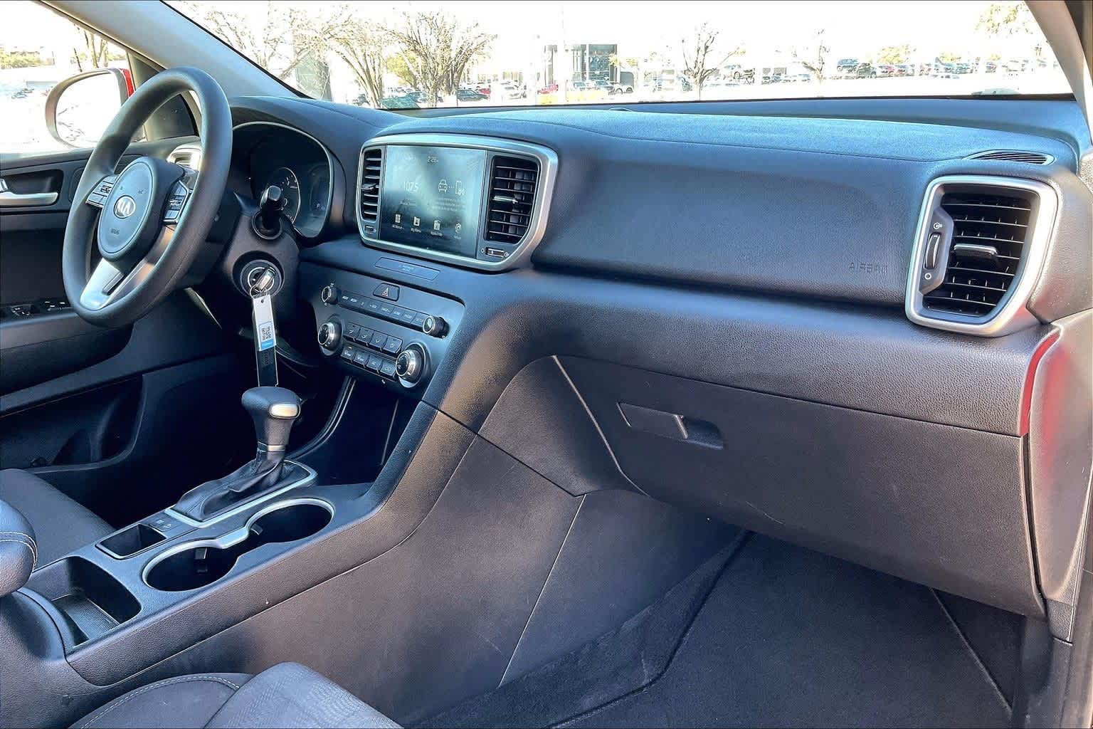 Thumbnail: 2022 Kia Sportage - 22