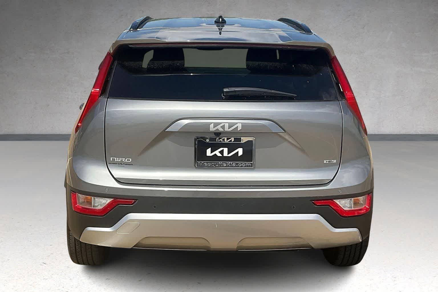 Thumbnail: 2024 Kia Niro - 5