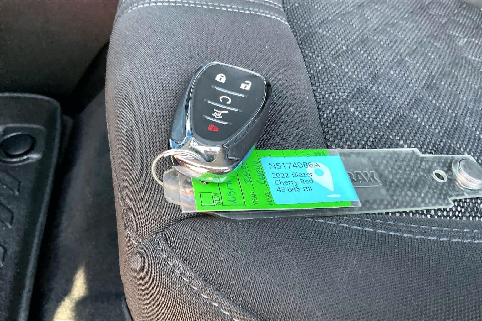 Thumbnail: 2022 Chevrolet Blazer - 18