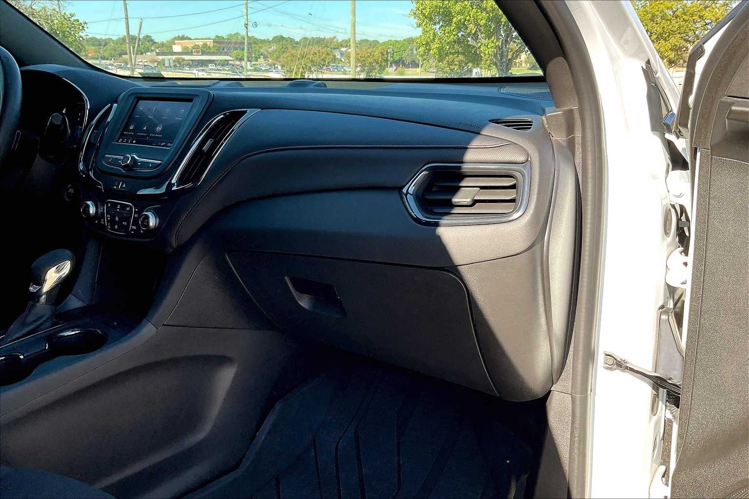 Thumbnail: 2024 Chevrolet Equinox - 23