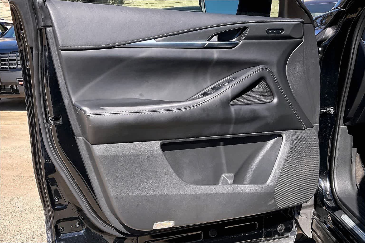 Thumbnail: 2023 INFINITI QX60 - 26