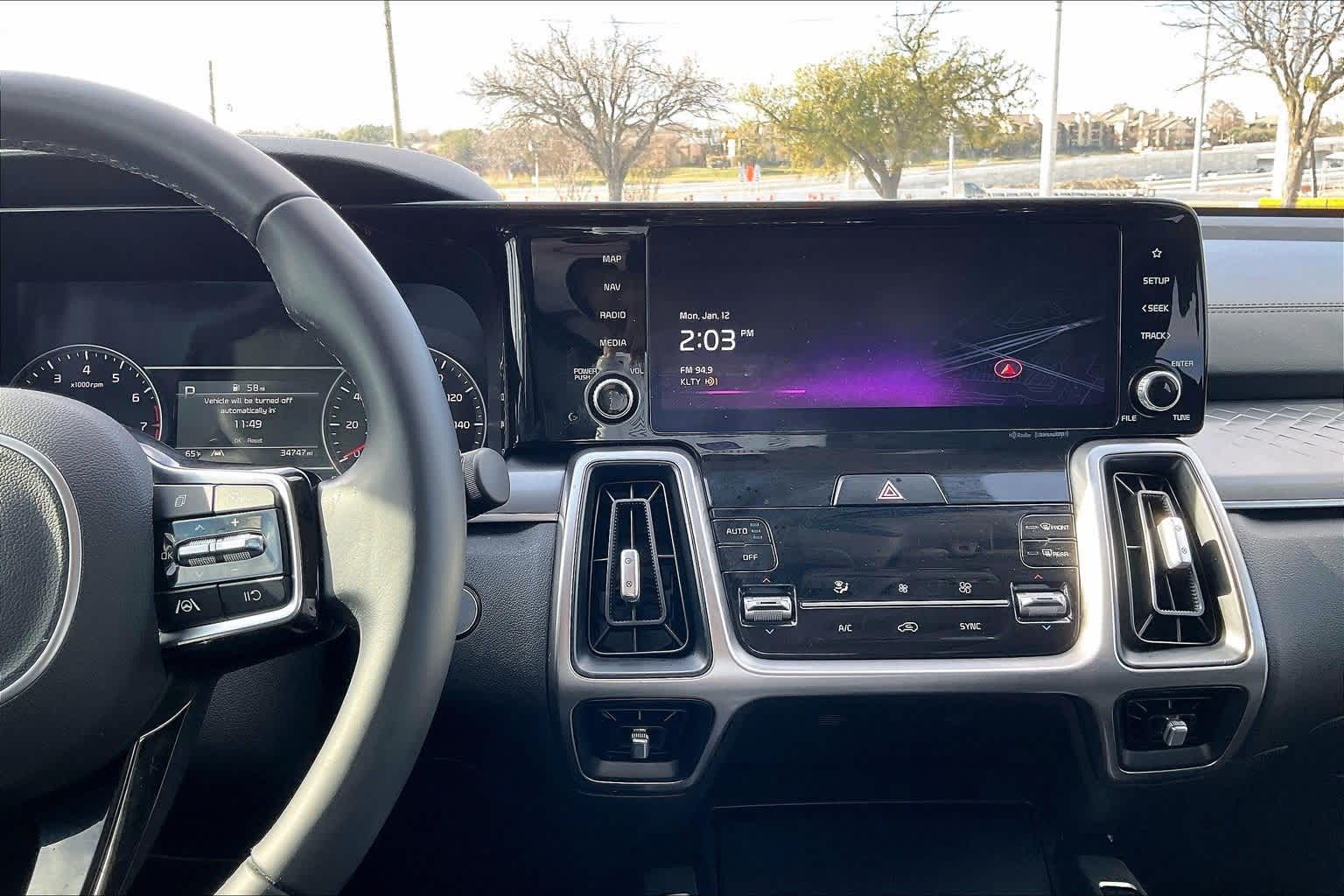 Thumbnail: 2023 Kia Sorento - 14