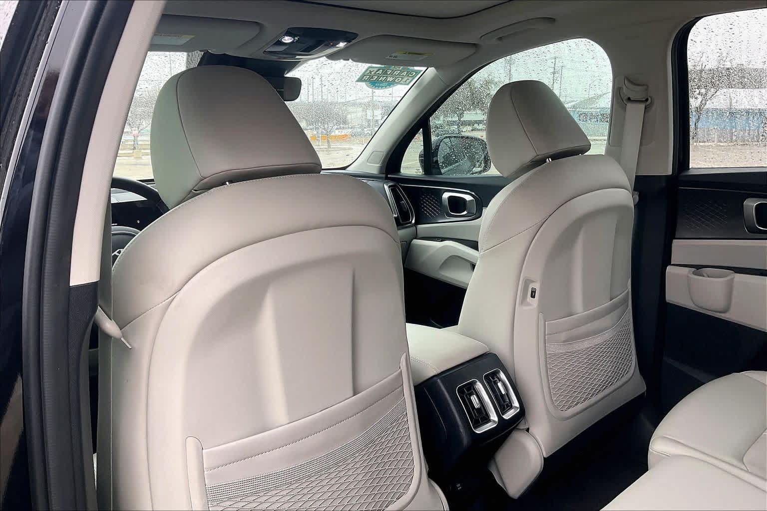 Thumbnail: 2025 Kia Sorento - 10