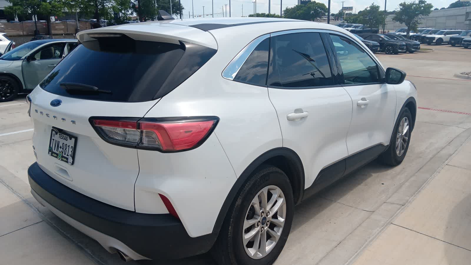 Thumbnail: 2022 Ford Escape - 2