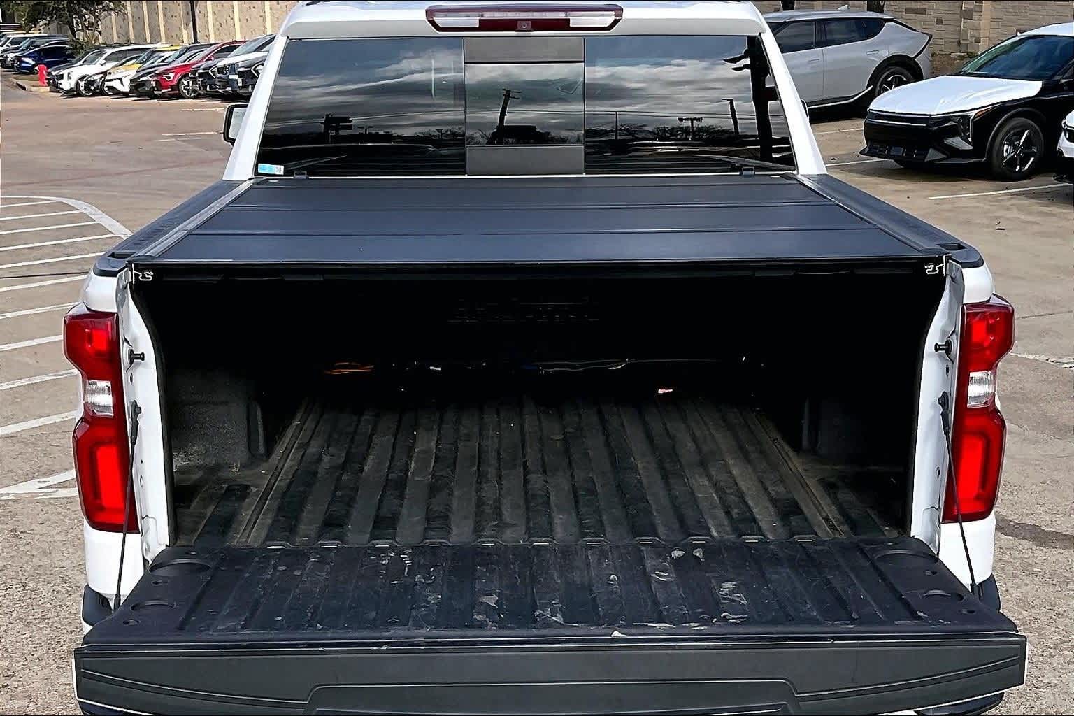 Thumbnail: 2019 Chevrolet Silverado 1500 - 18