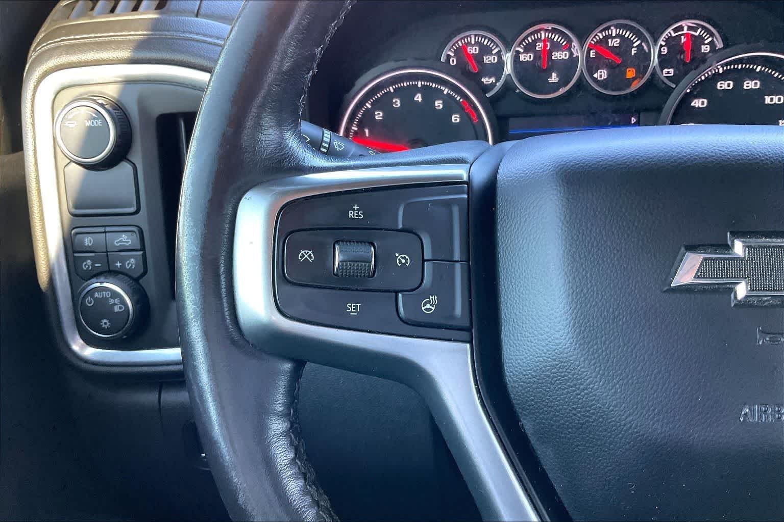 Thumbnail: 2021 Chevrolet Silverado 1500 - 23