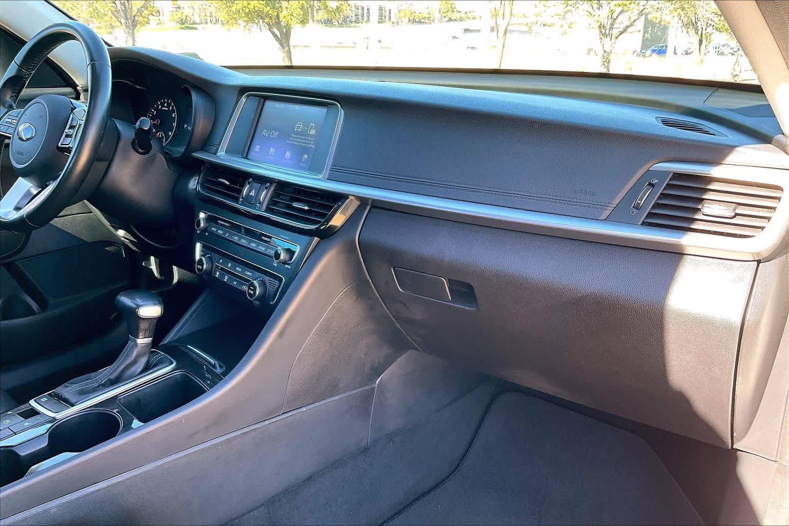 Thumbnail: 2019 Kia Optima - 23