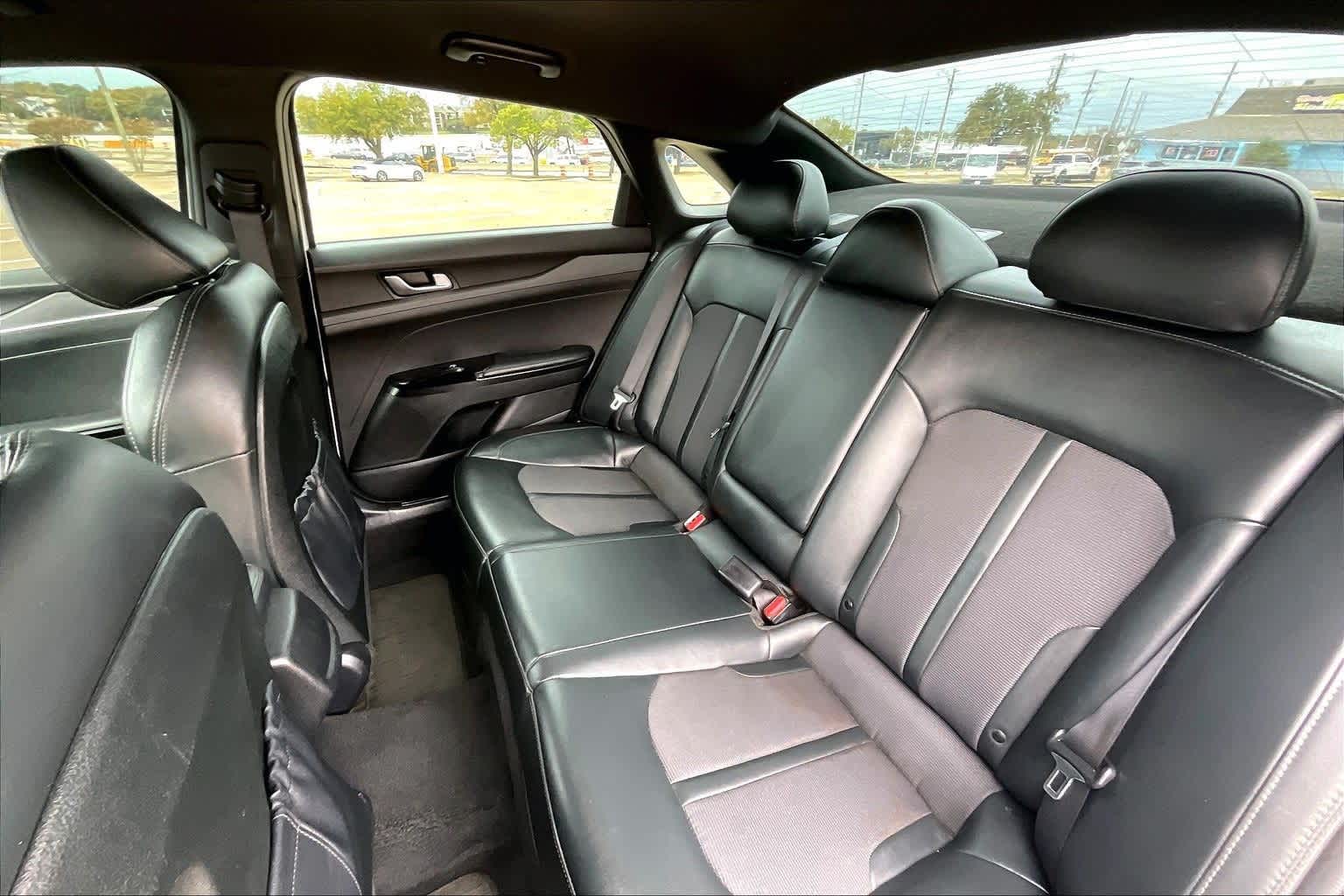 Thumbnail: 2023 Kia K5 - 28