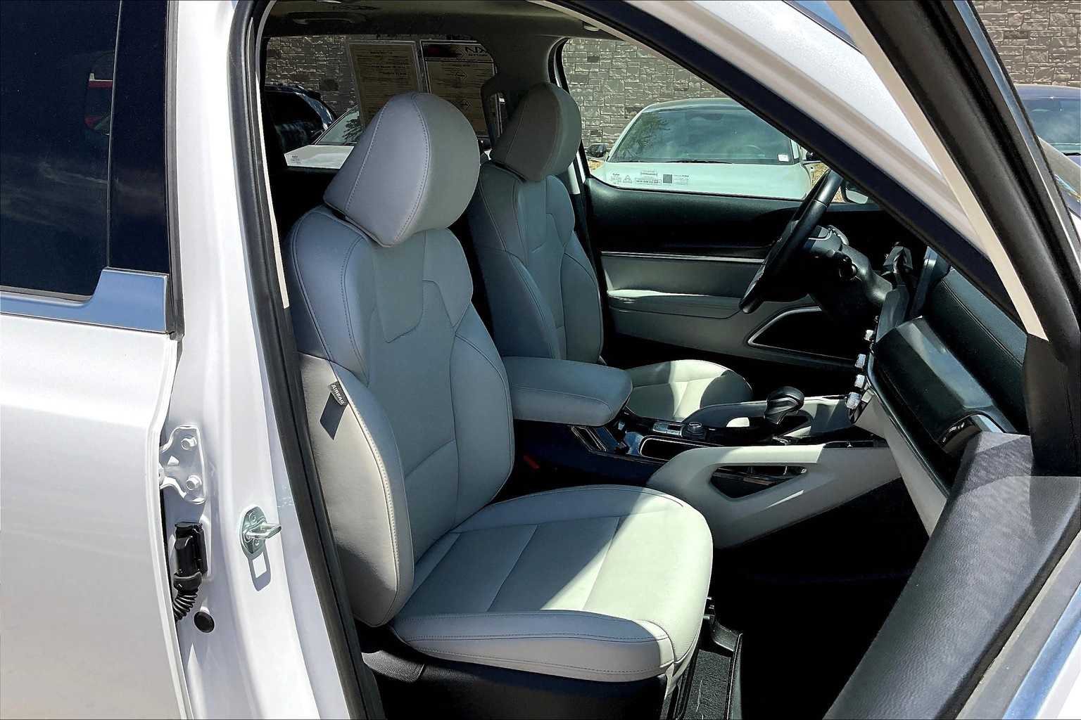 Thumbnail: 2024 Kia Telluride - 12
