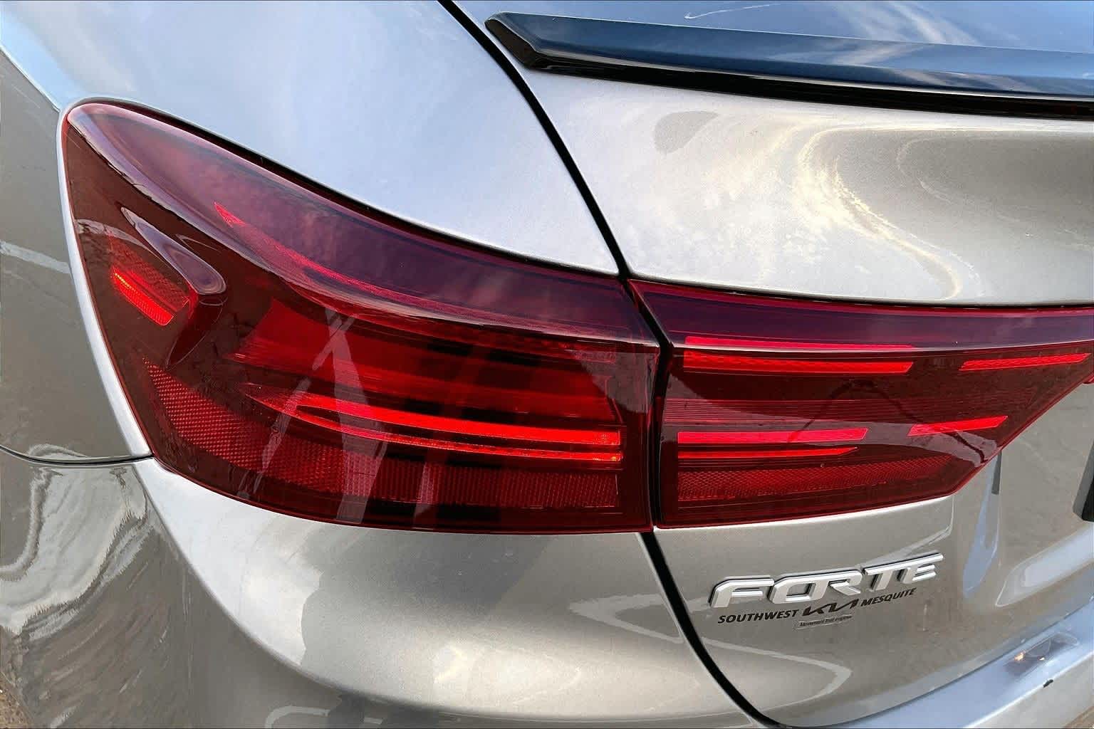 Thumbnail: 2024 Kia Forte - 31