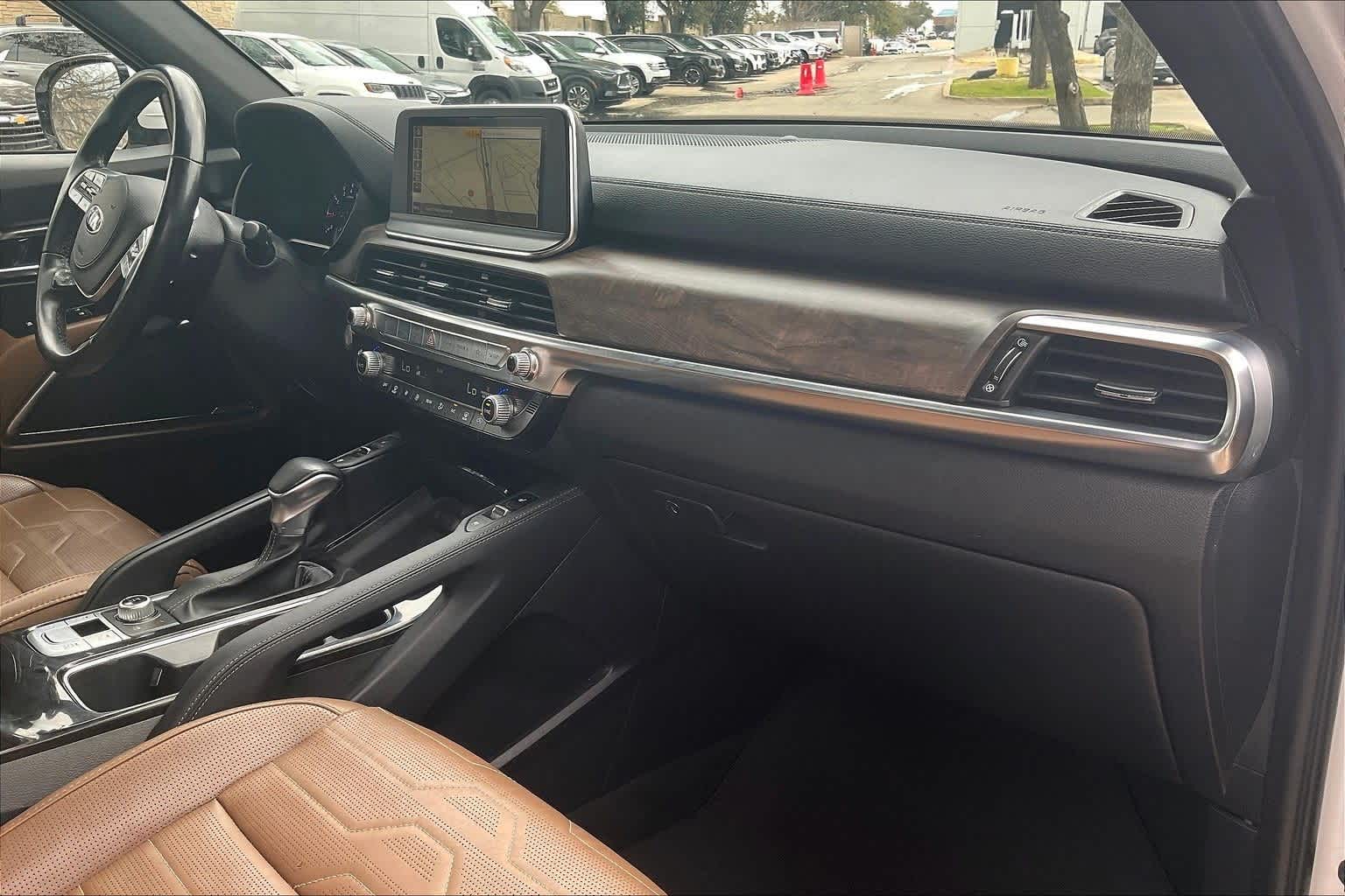 Thumbnail: 2021 Kia Telluride - 23