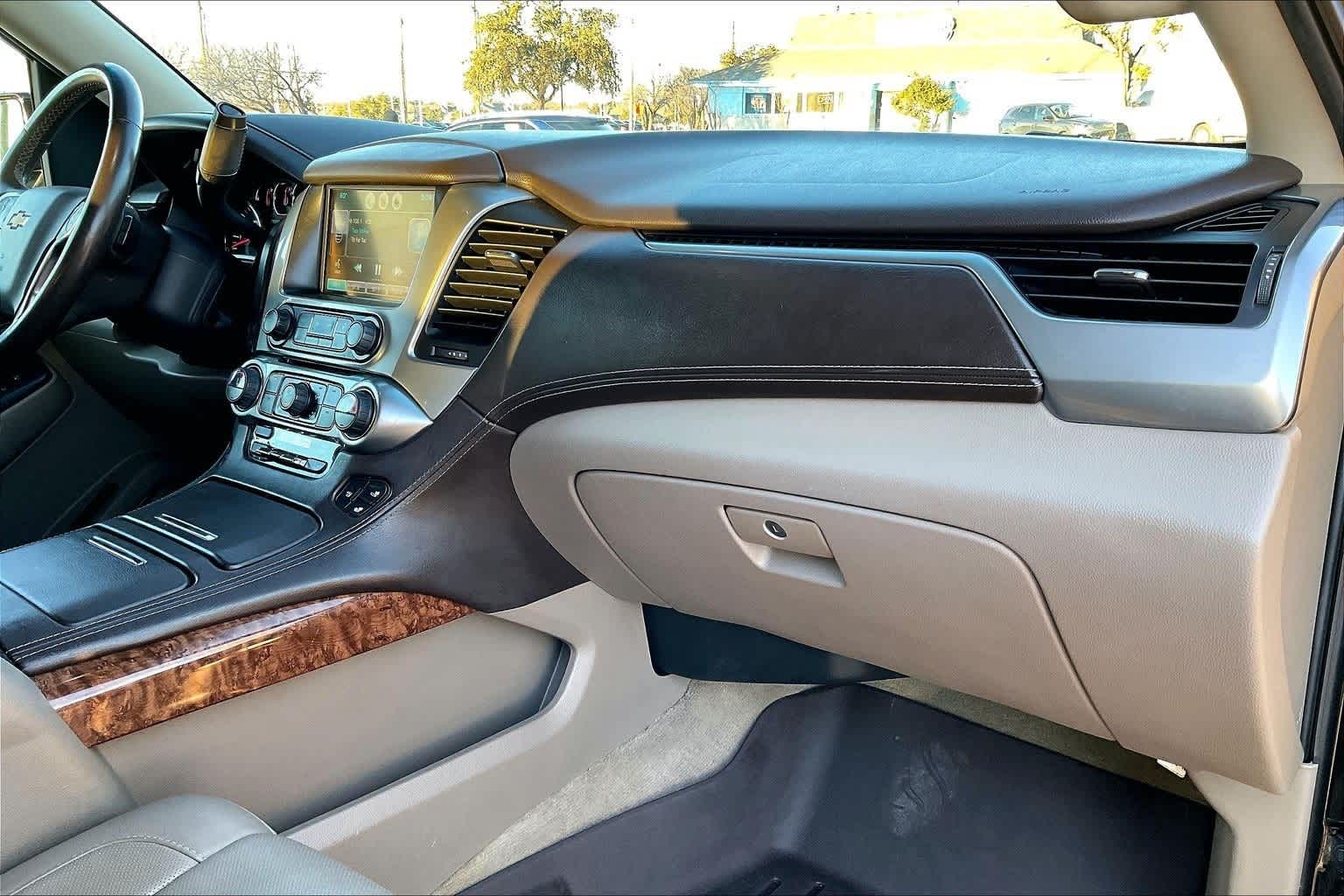 Thumbnail: 2015 Chevrolet Tahoe - 23