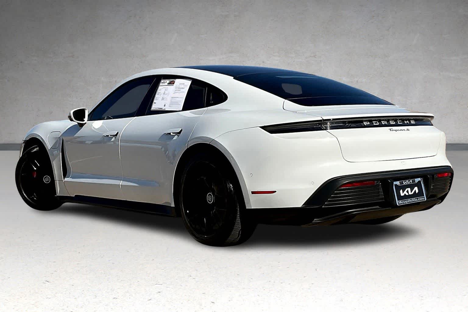 Thumbnail: 2020 Porsche Taycan - 4