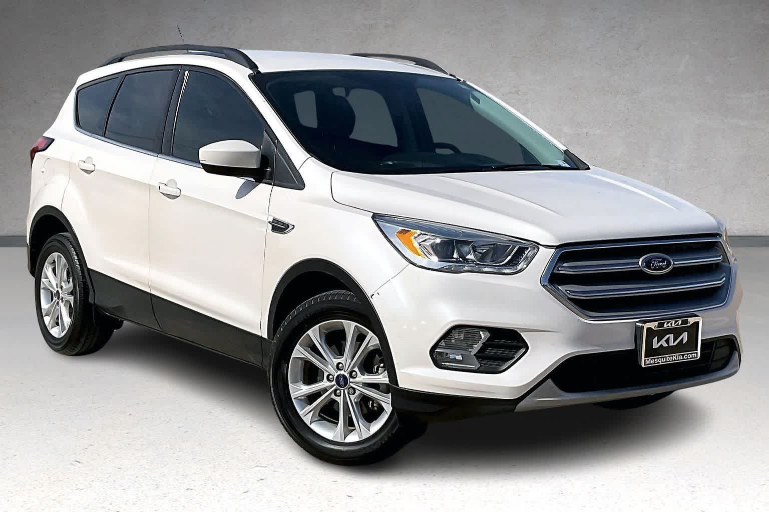 Thumbnail: 2019 Ford Escape - 21