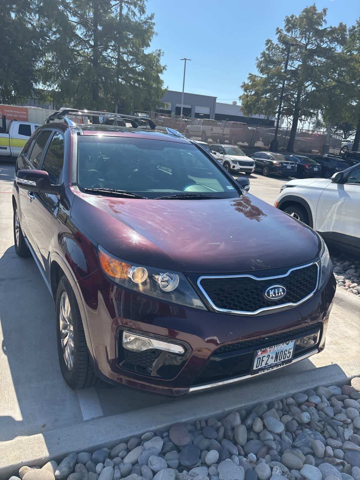 Thumbnail: 2012 Kia Sorento - 3