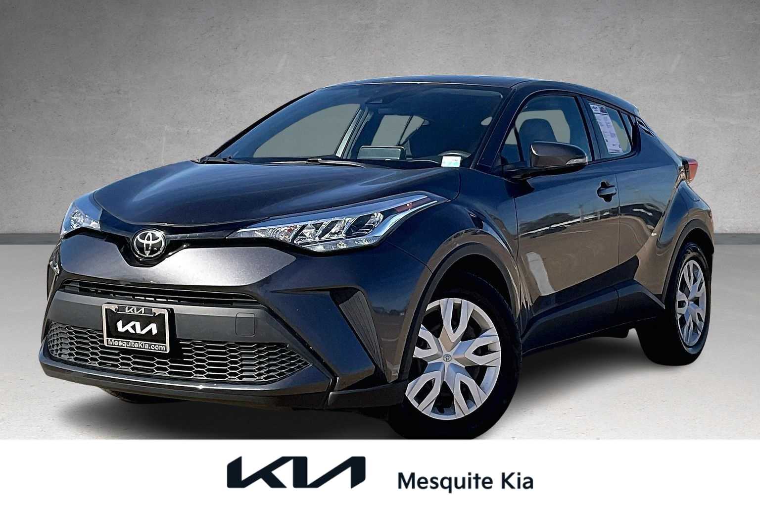 2021 Toyota C-HR LE's photo
