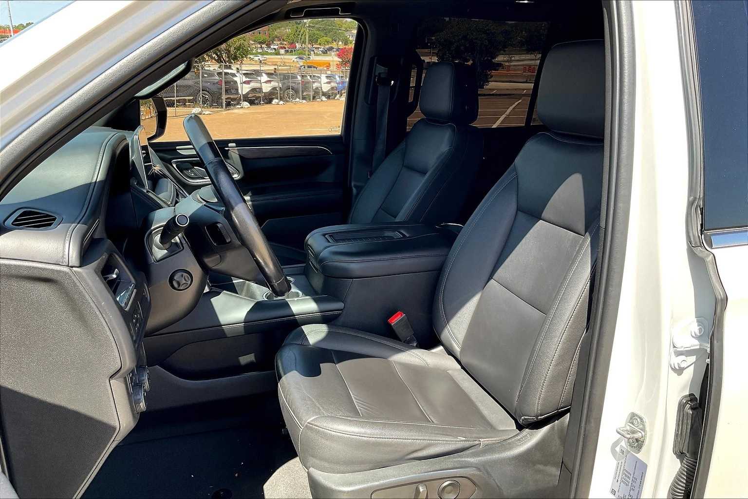 Thumbnail: 2022 Chevrolet Tahoe - 11