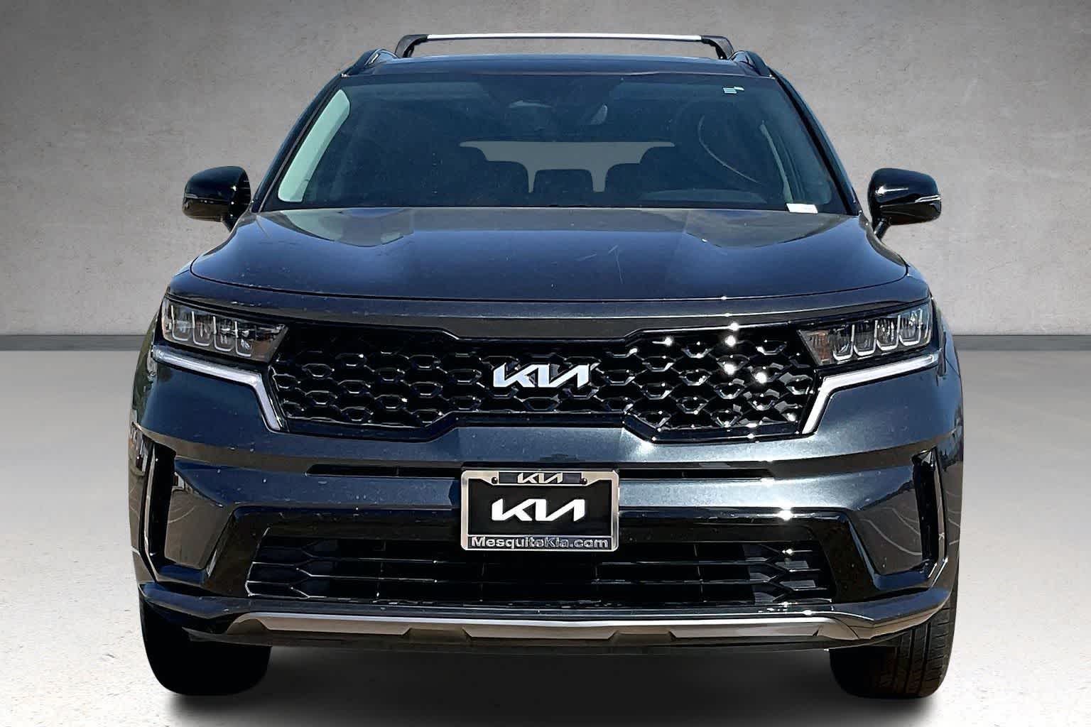 Thumbnail: 2023 Kia Sorento - 6