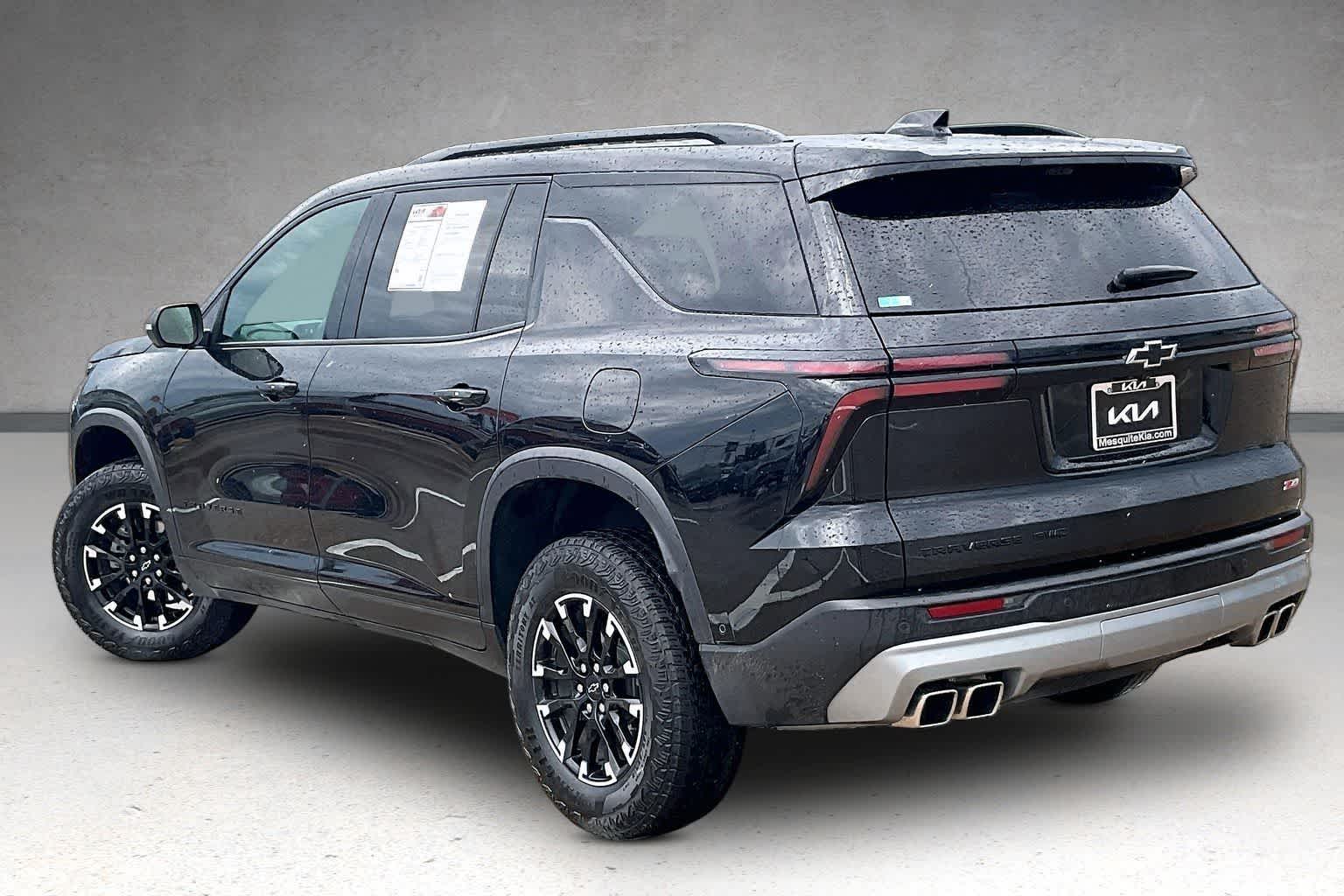 Thumbnail: 2024 Chevrolet Traverse - 4