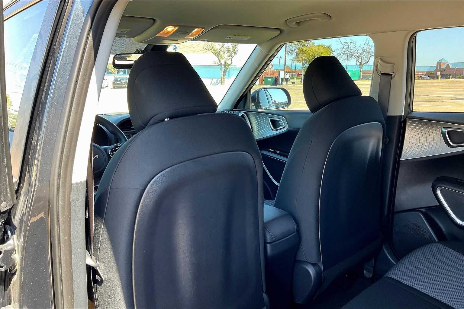 Thumbnail: 2023 Kia Soul - 11