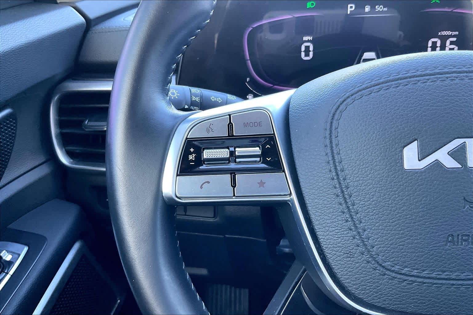 Thumbnail: 2023 Kia Telluride - 23