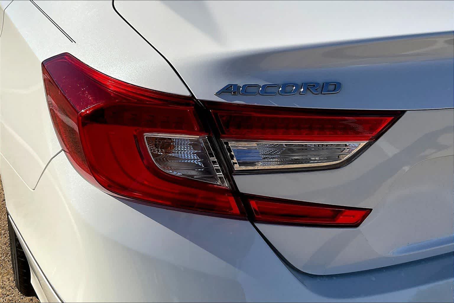 Thumbnail: 2018 Honda Accord - 32