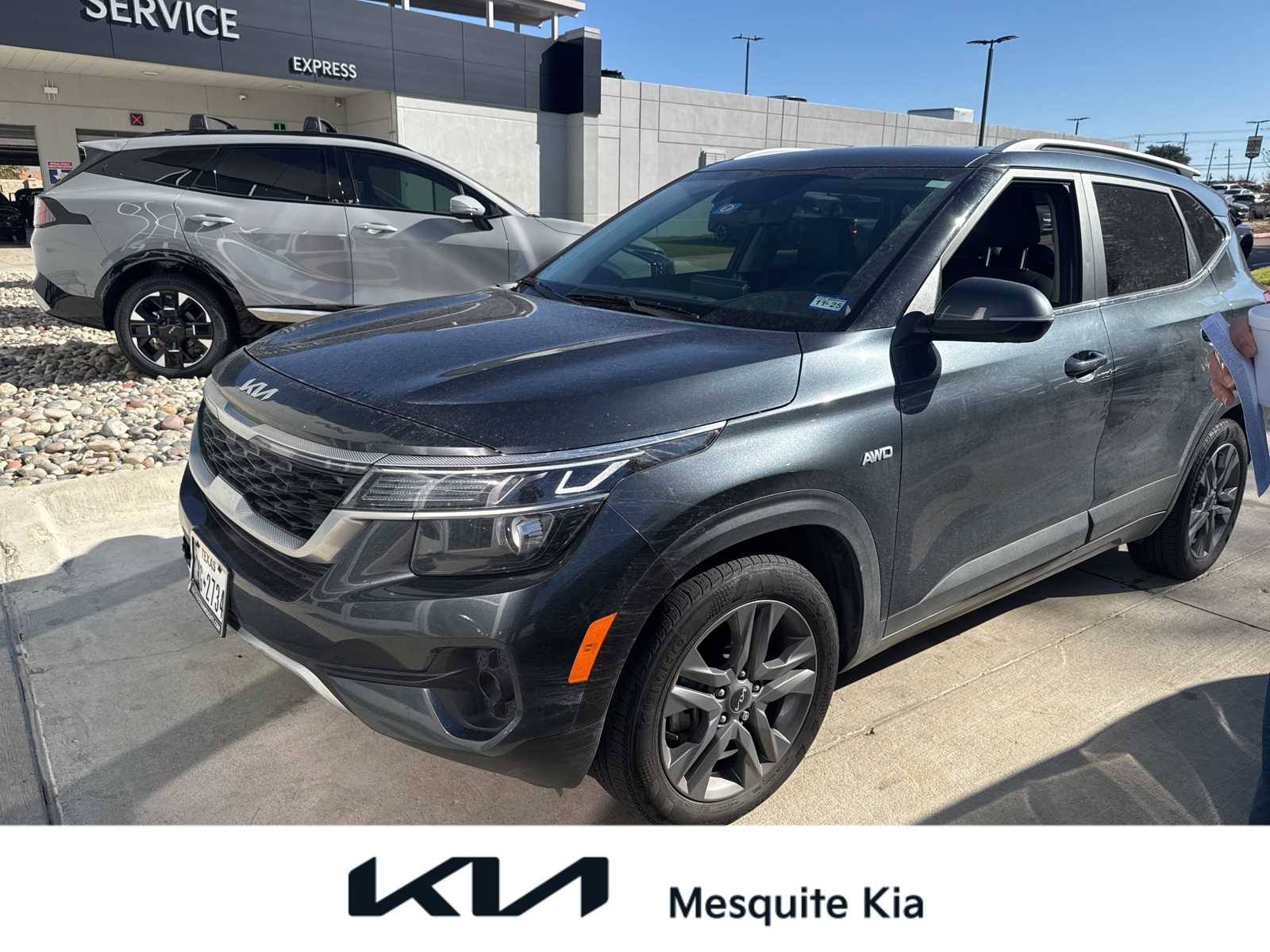 2023 Kia Seltos S's photo