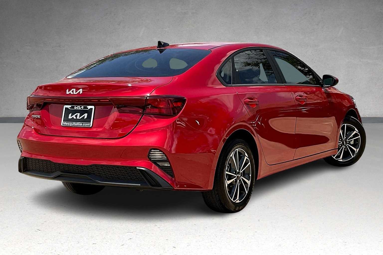 Thumbnail: 2024 Kia Forte - 21