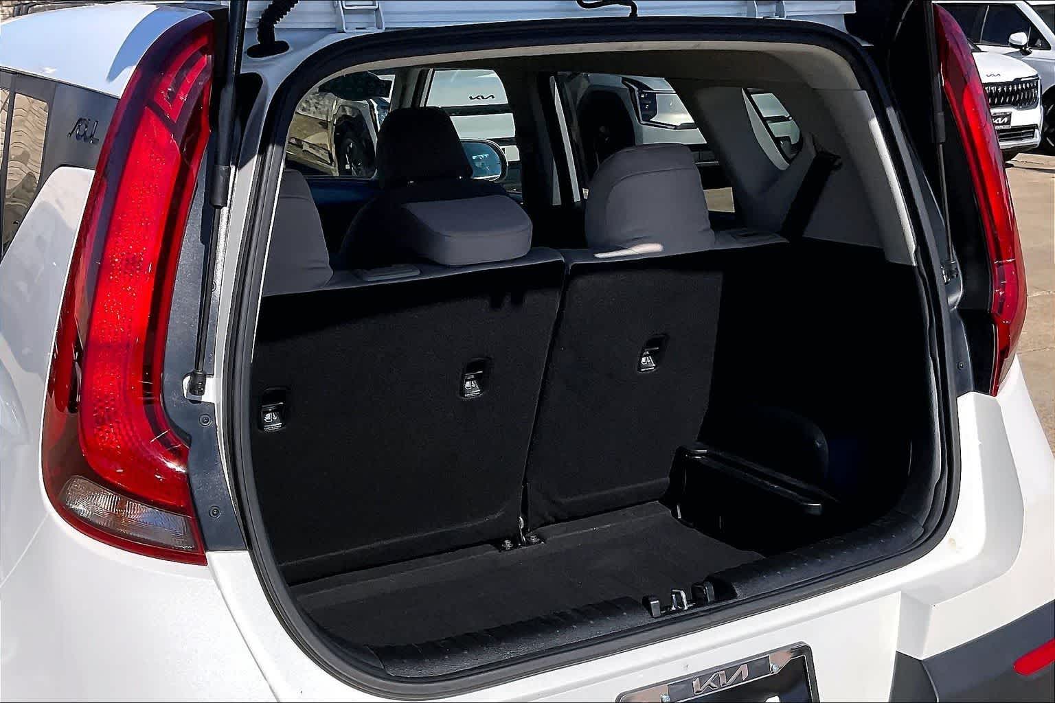 Thumbnail: 2022 Kia Soul - 17