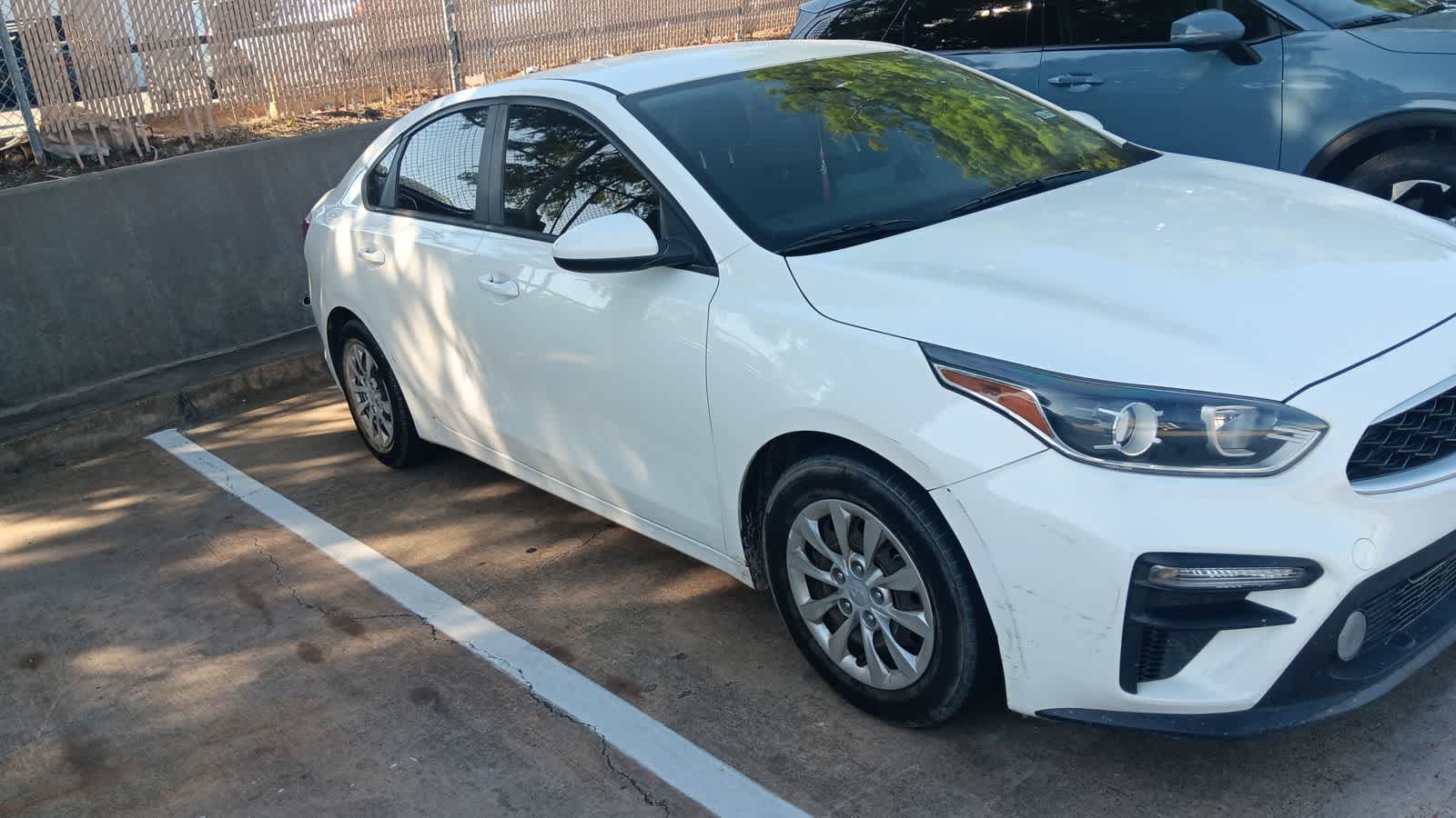 Thumbnail: 2020 Kia Forte - 8