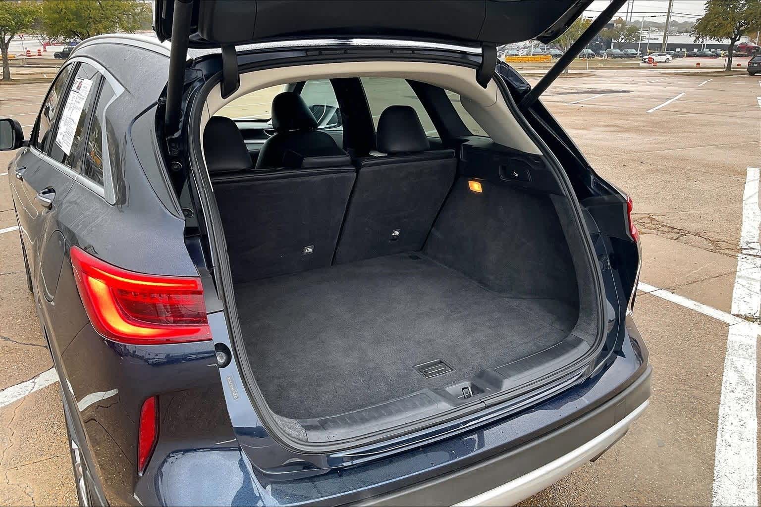 Thumbnail: 2019 INFINITI QX50 - 18