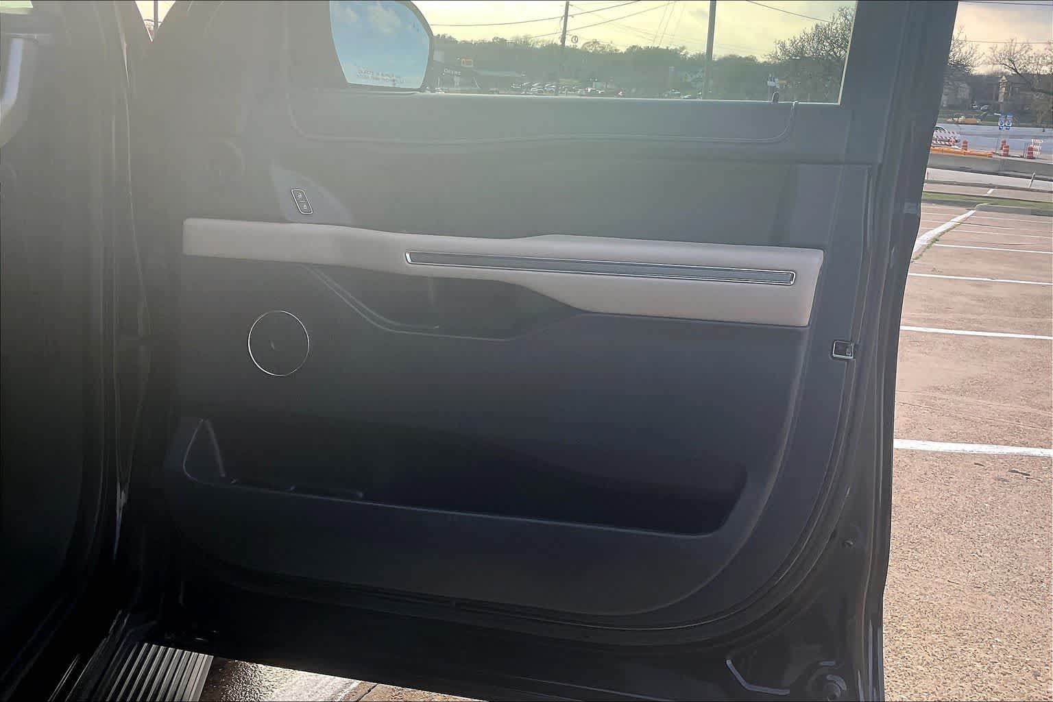 Thumbnail: 2024 Ford Expedition MAX - 27