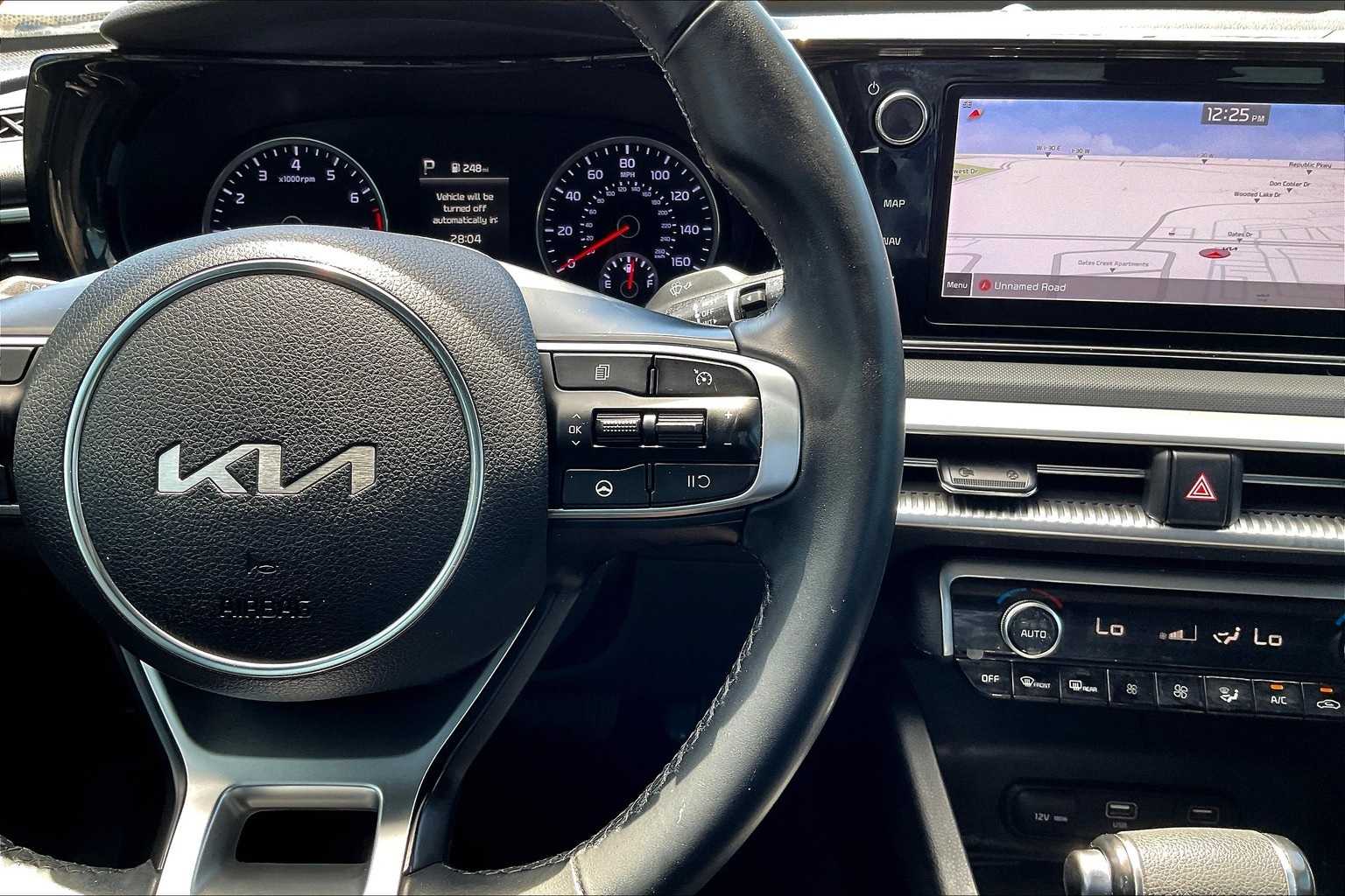 Thumbnail: 2022 Kia K5 - 25