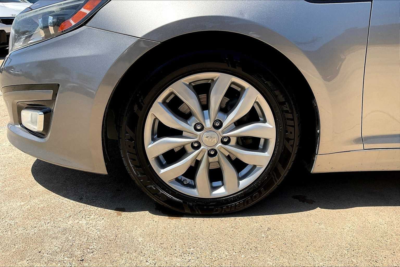 Thumbnail: 2015 Kia Optima - 8