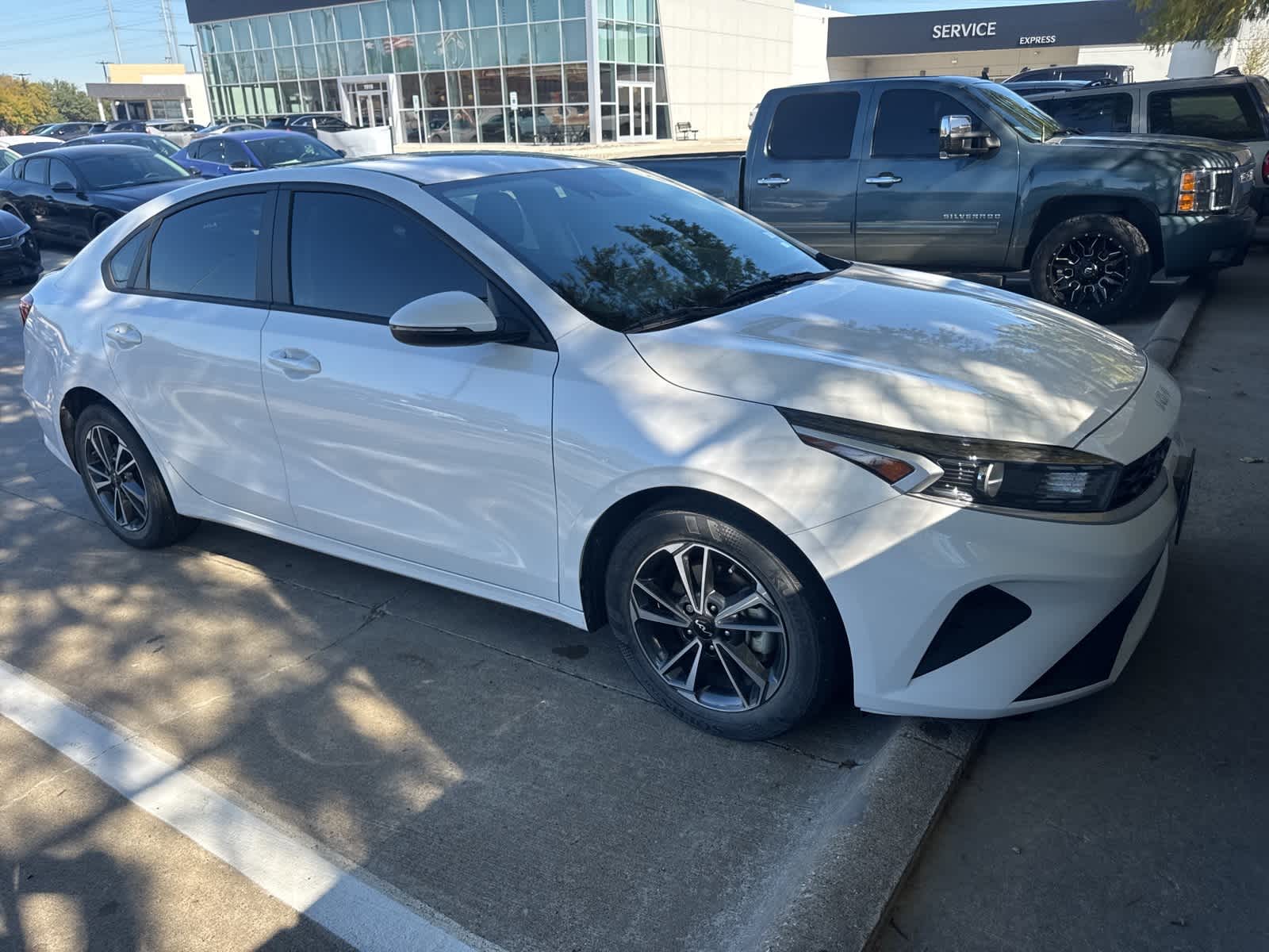 Thumbnail: 2023 Kia Forte - 2