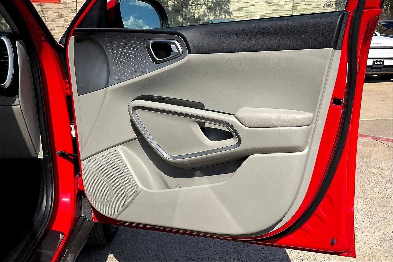 Thumbnail: 2023 Kia Soul - 27