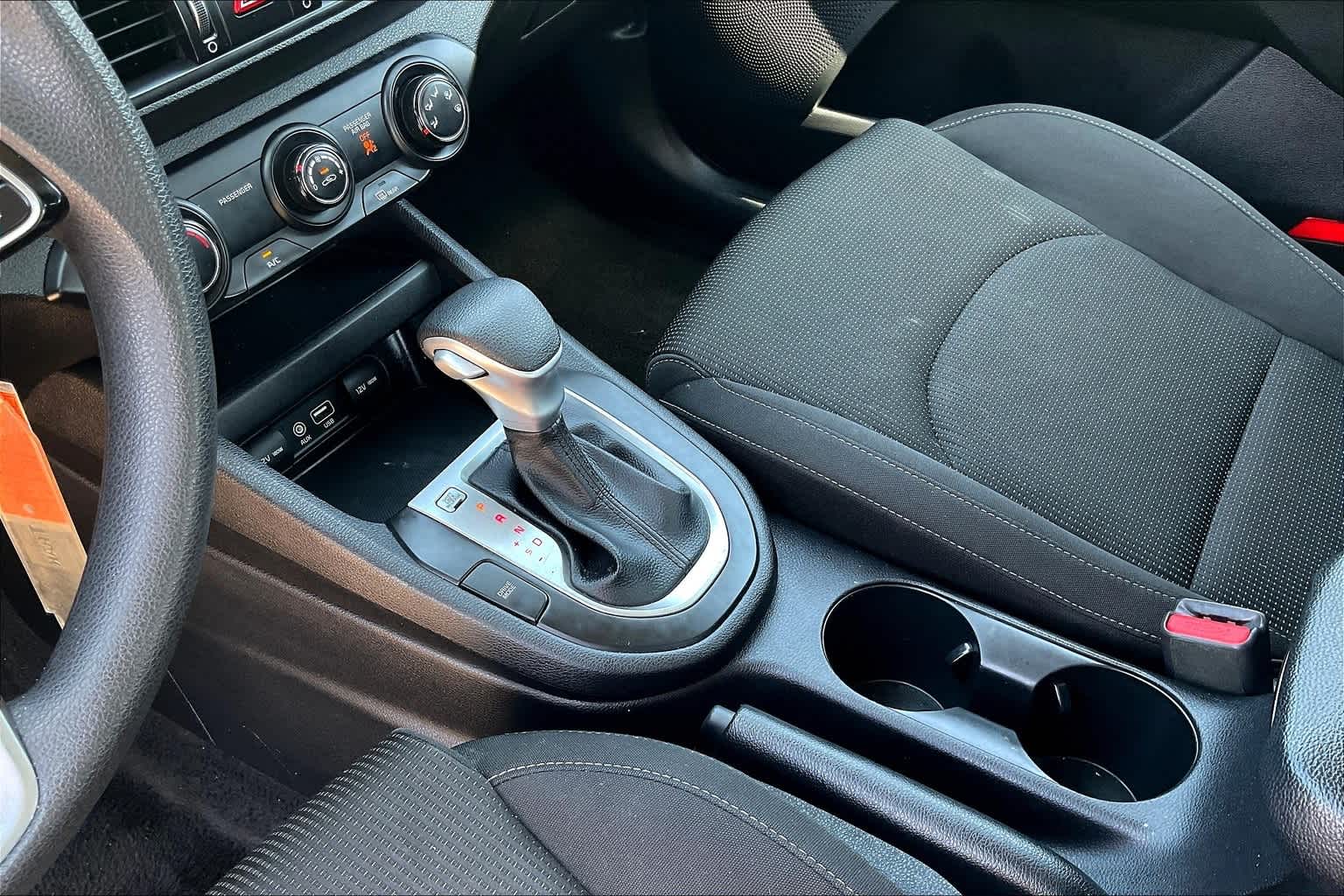 Thumbnail: 2021 Kia Forte - 16